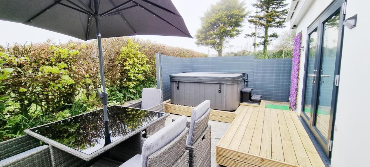 Marthys House With Hot Tub Looe Villa Eksteriør bilde